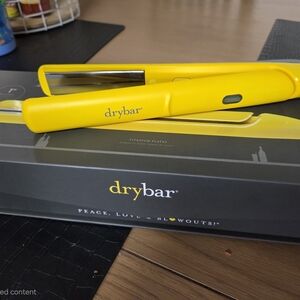Drybar Vibrant Yellow Styling Iron